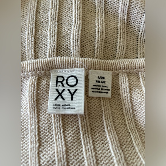 Roxy Women’s summer crop top. Size Large - Picture 4 of 5